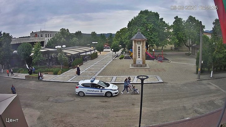 град Джебел уеб камера времето на живо, център, площад паметник, улици трафик, гимназия СУ 'Хр. Ботев', област Кърджали, live webcam