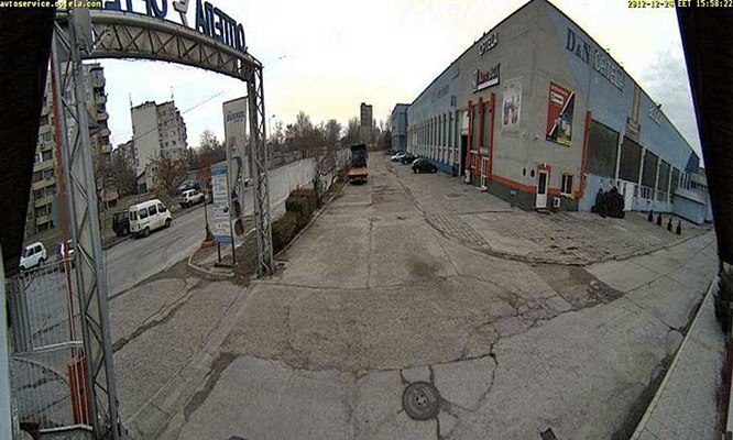 Пловдив уеб камера, времето, на живо квартал жк 'Тракия', автосервиз 'Оптела', live webcam