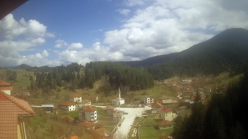 село Ягодина уеб камера времето на живо, център улица, до гр. Девин област Смолян, Южна България, live camera