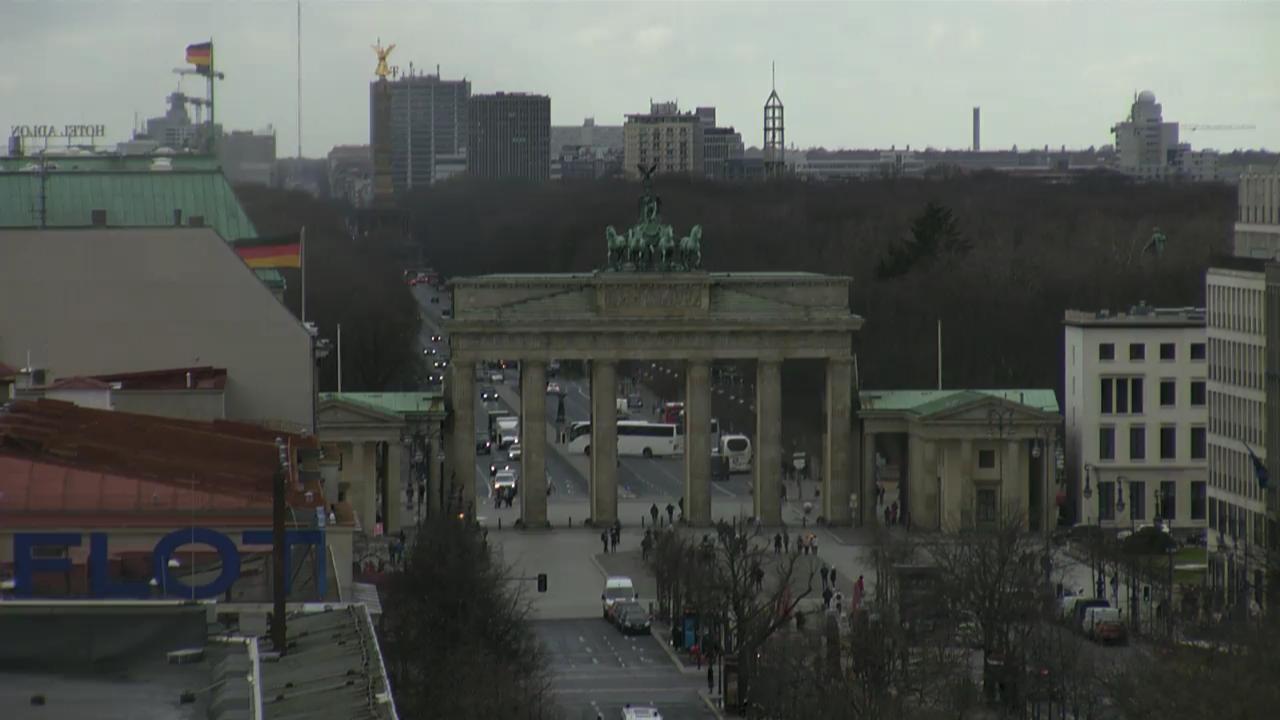 Берлин уеб камера столица Германия, времето на живо, Бранденбургска врата, ул. Булевард на липите, live camera Berlin, webcam Germany