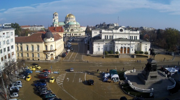 Уеб камера от София център, Народно събрание, Храм 'Александър Невски' и Паметник Цар Освободител